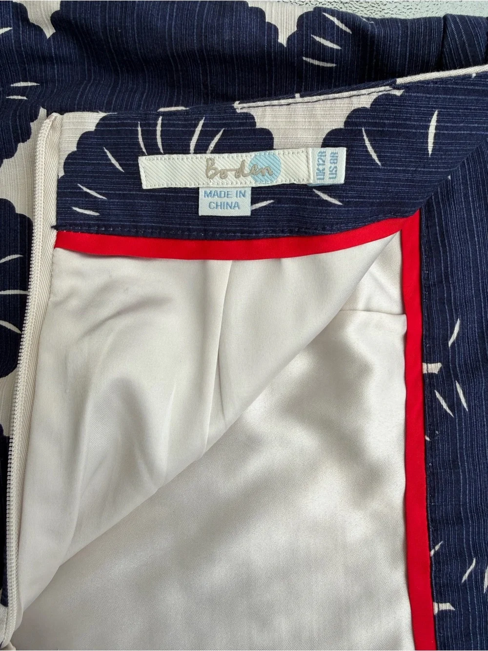 Boden Navy and White Floral Geometric Pencil Skirt